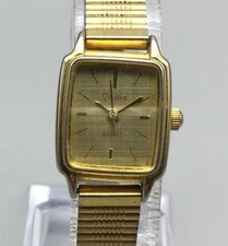 Vintage Quantum Watch Womens 18mm Gold Tone Expansion Band New Battery