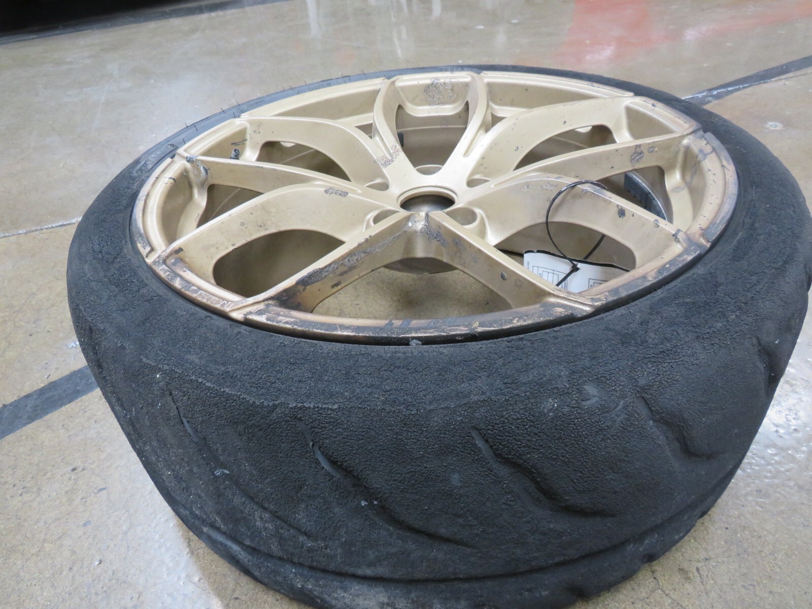McLaren 720S, Front Wheel / Rim,  Fire Damage, Used