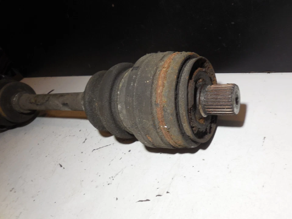 Eje articulado CV trasero izquierdo o derecho 81-89 Mercedes Benz R107 380SL 560SL Foto 2 de 4