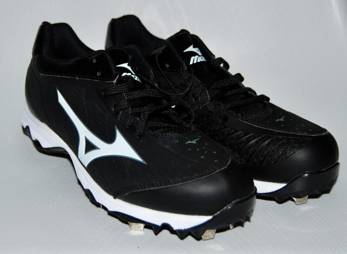 NWOB Mizuno Women's Black 9-Spike Advanced Sweep Softball Metal
