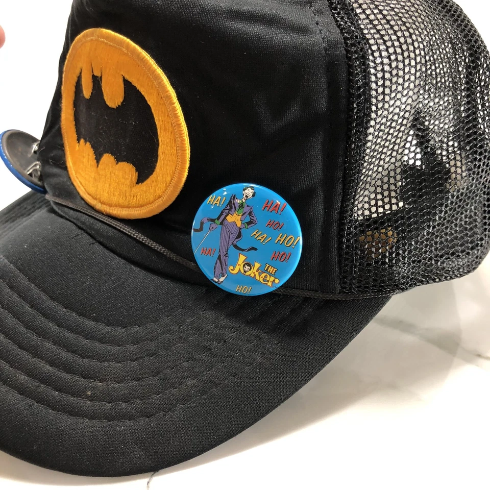 复古 DC 漫画蝙蝠侠黑帽平沿帽别针 1964 年黄色布贴布鲁斯·韦恩 — 第 4/4 张图片