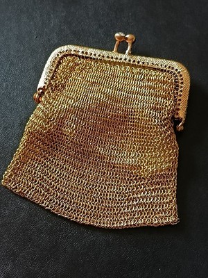 Antike Art Deco goldfarbene Mesh Münzbörse Flapper Abendtasche um 1925-1940