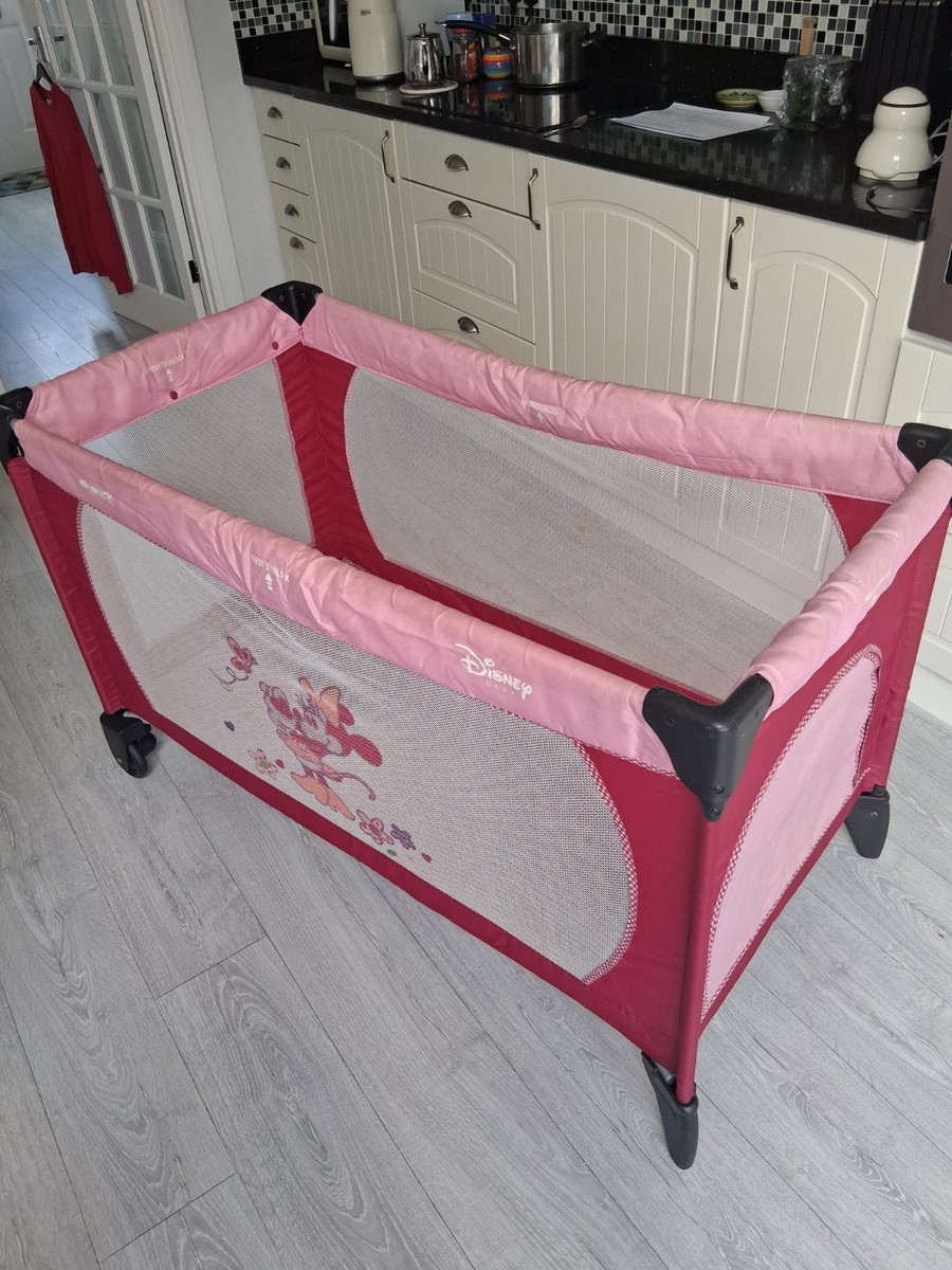 Hauck Folding Travel Cot with carry