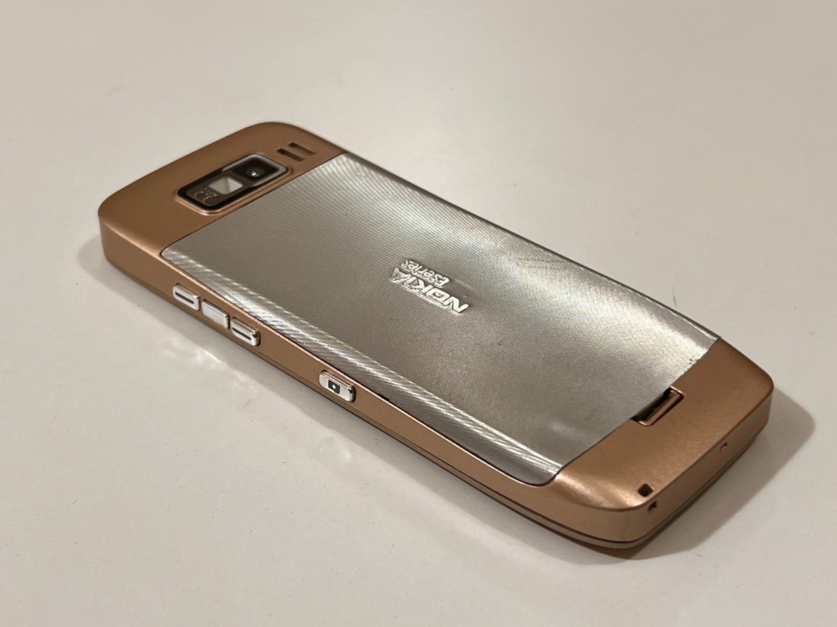 Nokia E52 Phone Retro Phone -Gold -Factory Unlocked Mobile phone