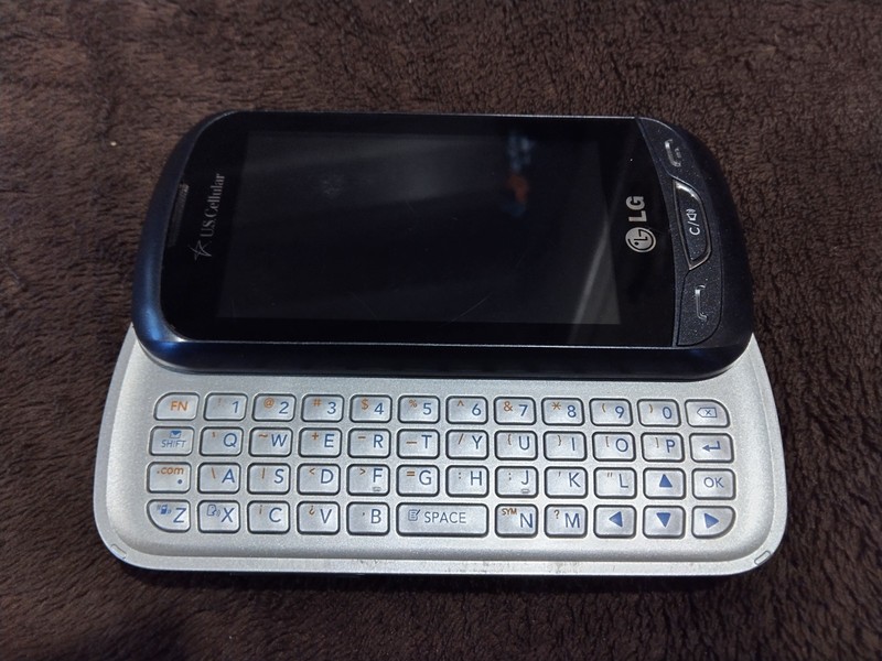 Vintage Electronics LG U.S. Cellular Phone Keyboard Type Sidekick Style 