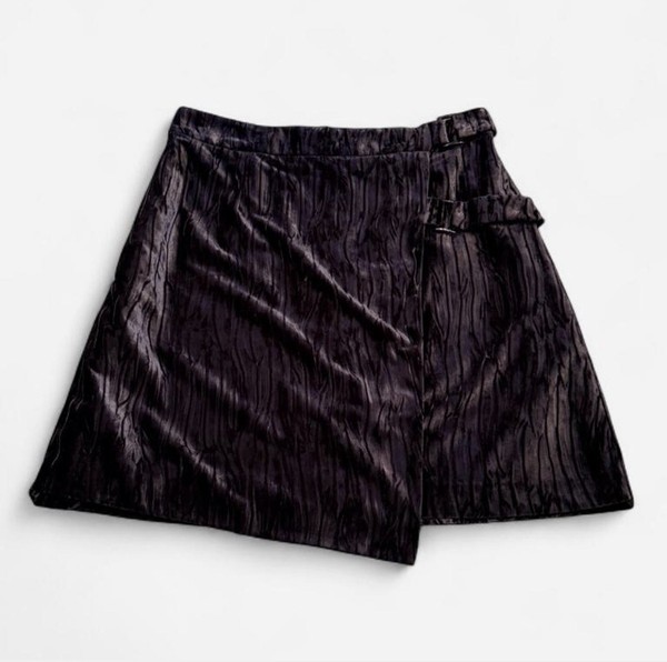 Cue Women’s 12 Purple Velvet Utility Short Skirt Excellent Condition