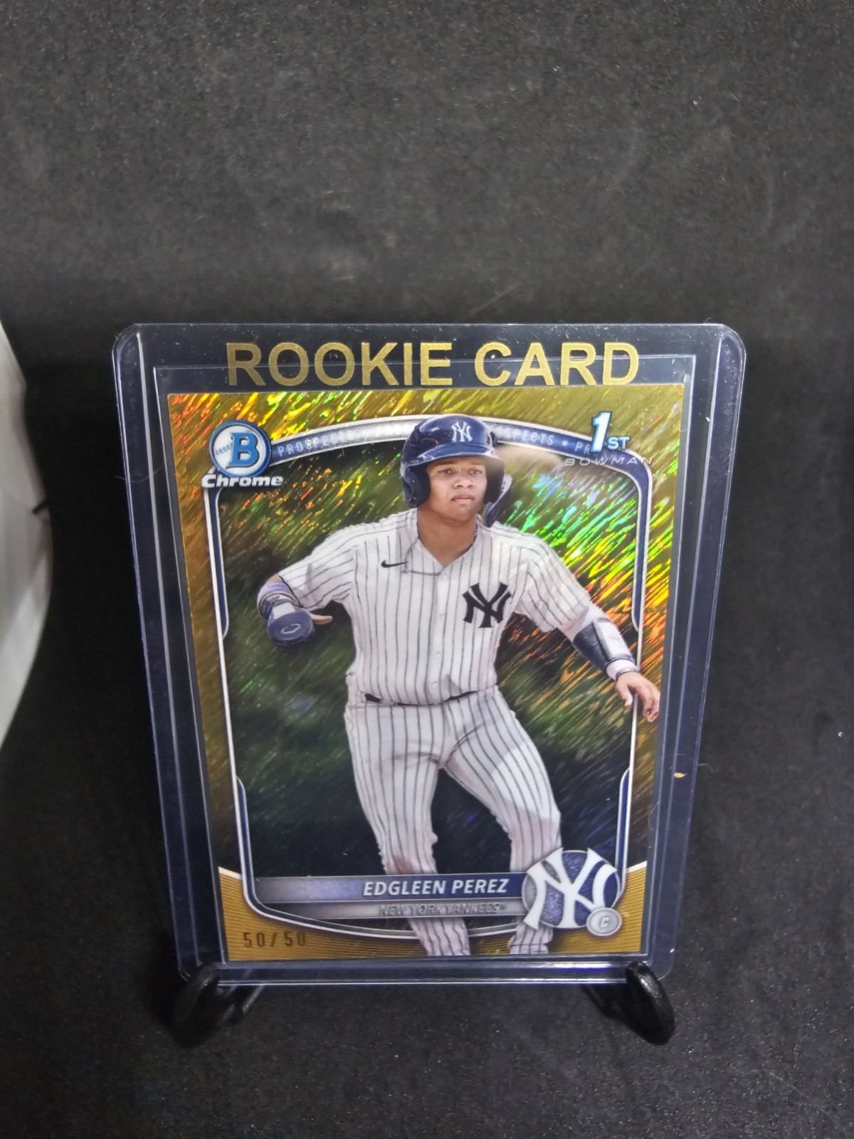 2025 Bowman 1st Chrome Prospects Edgleen Perez BCP-80 Gold Shimmer 50/50 Bookend