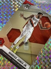 2020-21 PANINI MOSAIC DERRICK JONES JR PORTLAND BLAZERS #31 BASE STORE MORE RARE