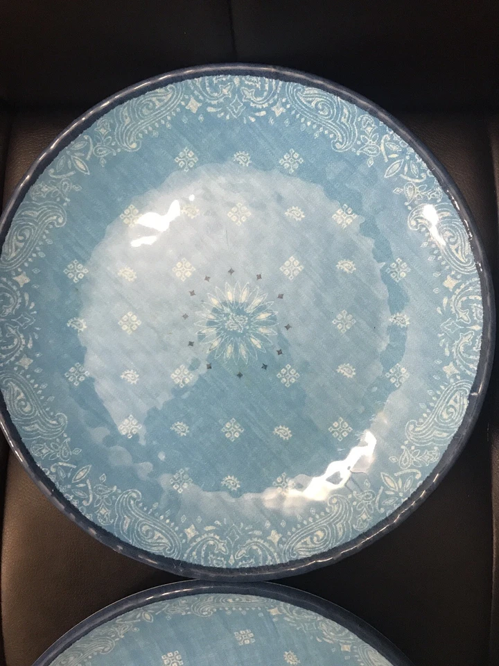 Platos de cena Tommy Hilfiger azul claro de melamina Foto 2 de 4