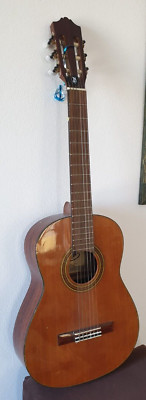 Tolle Gitarre Modell: C737 SD,  Marke: Stagg, Handmade Classic Guitar,
