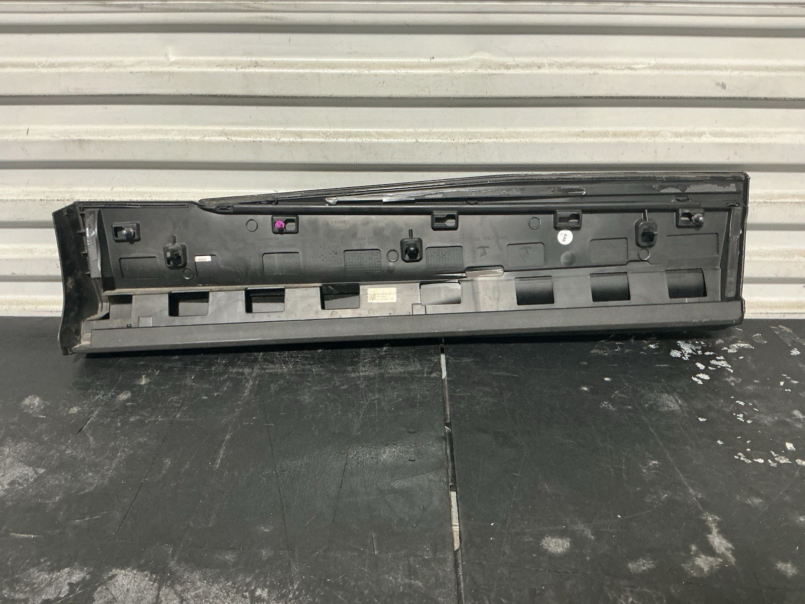 Lamborghini Urus 2019-2025 Rear Left Body molding