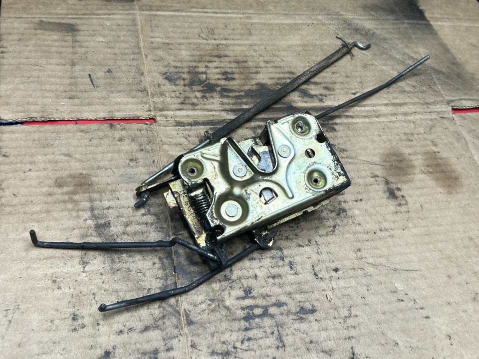 1984-1993 Ford Econoline VAN - PASSENGER side front DOOR LATCH ASSEMBLY w 4 Rods - Image 4 of 4