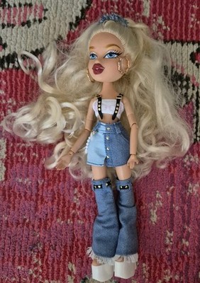Always Bratz Chloe blonde with denim outfit fashion doll street style guc Y2k 
