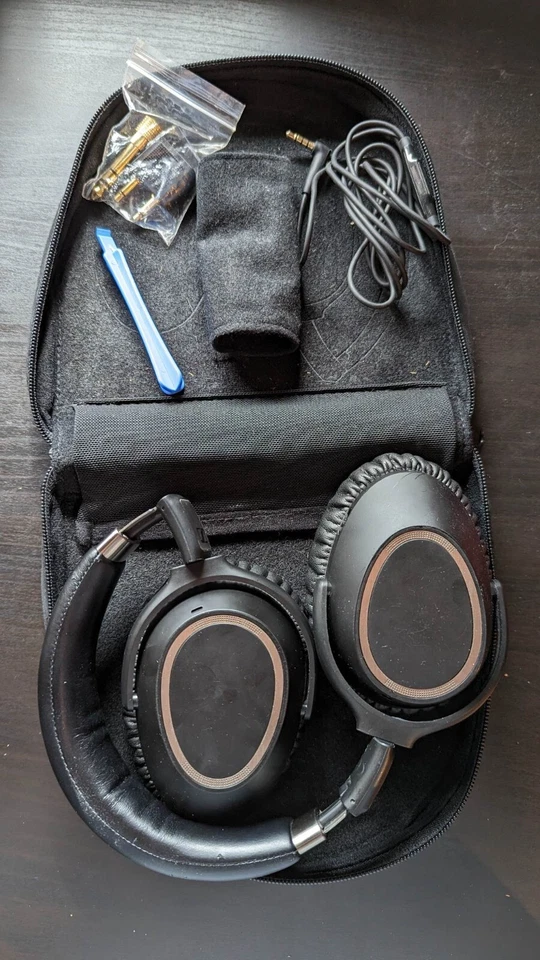 Sennheiser PXC 550 Wireless Headphones Noir (bon état - coussinets neufs) - Photo 1/3