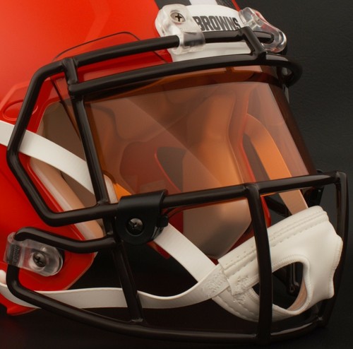 CLEVELAND BROWNS NFL DMAXX Football 