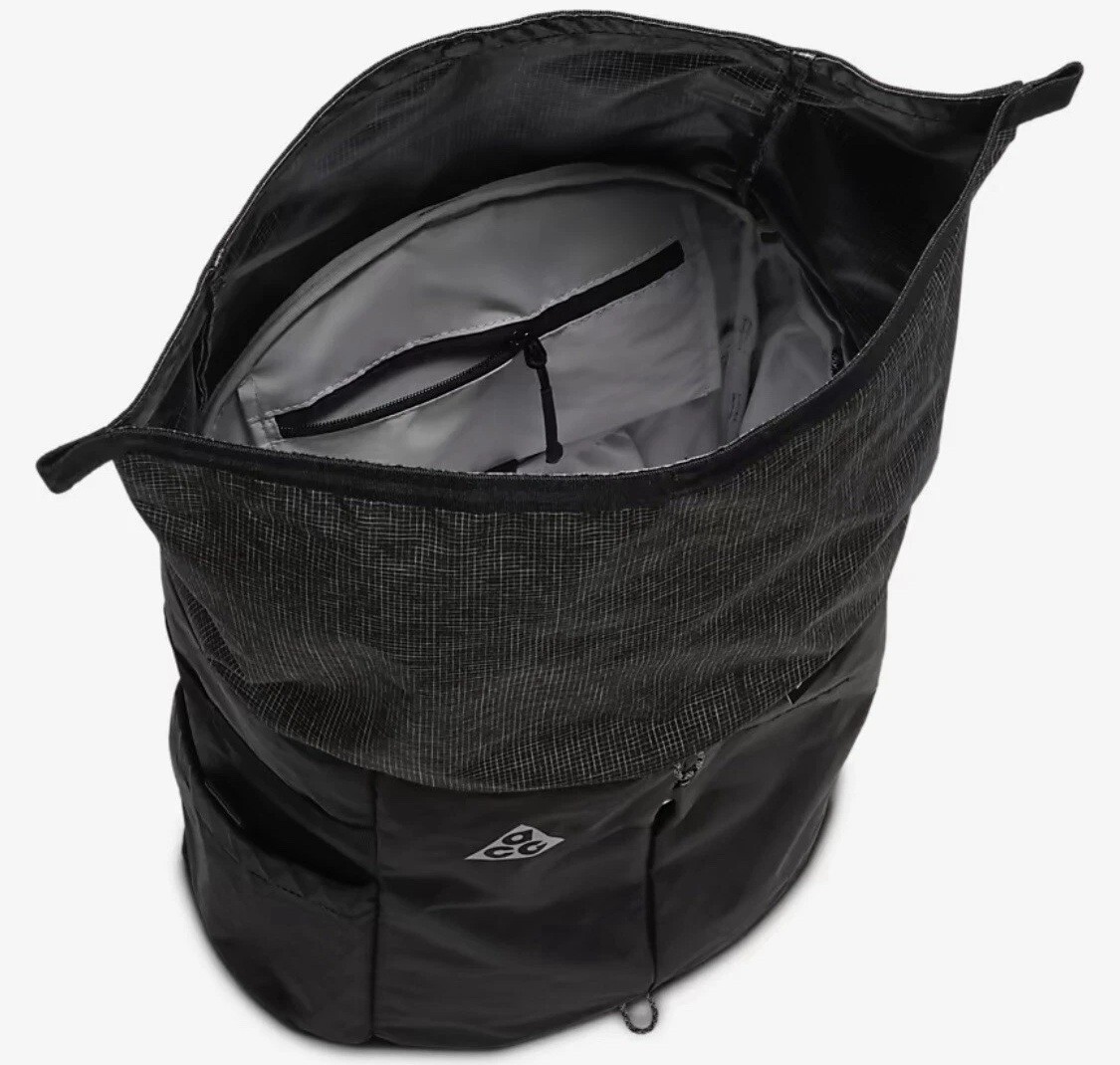 Nike ACG Aysen Day Pack Black Silver Trail Hiking Backpack
