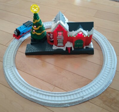 Thomas the Train 2011 Santa Christmas Station, Limited Ed, Lights