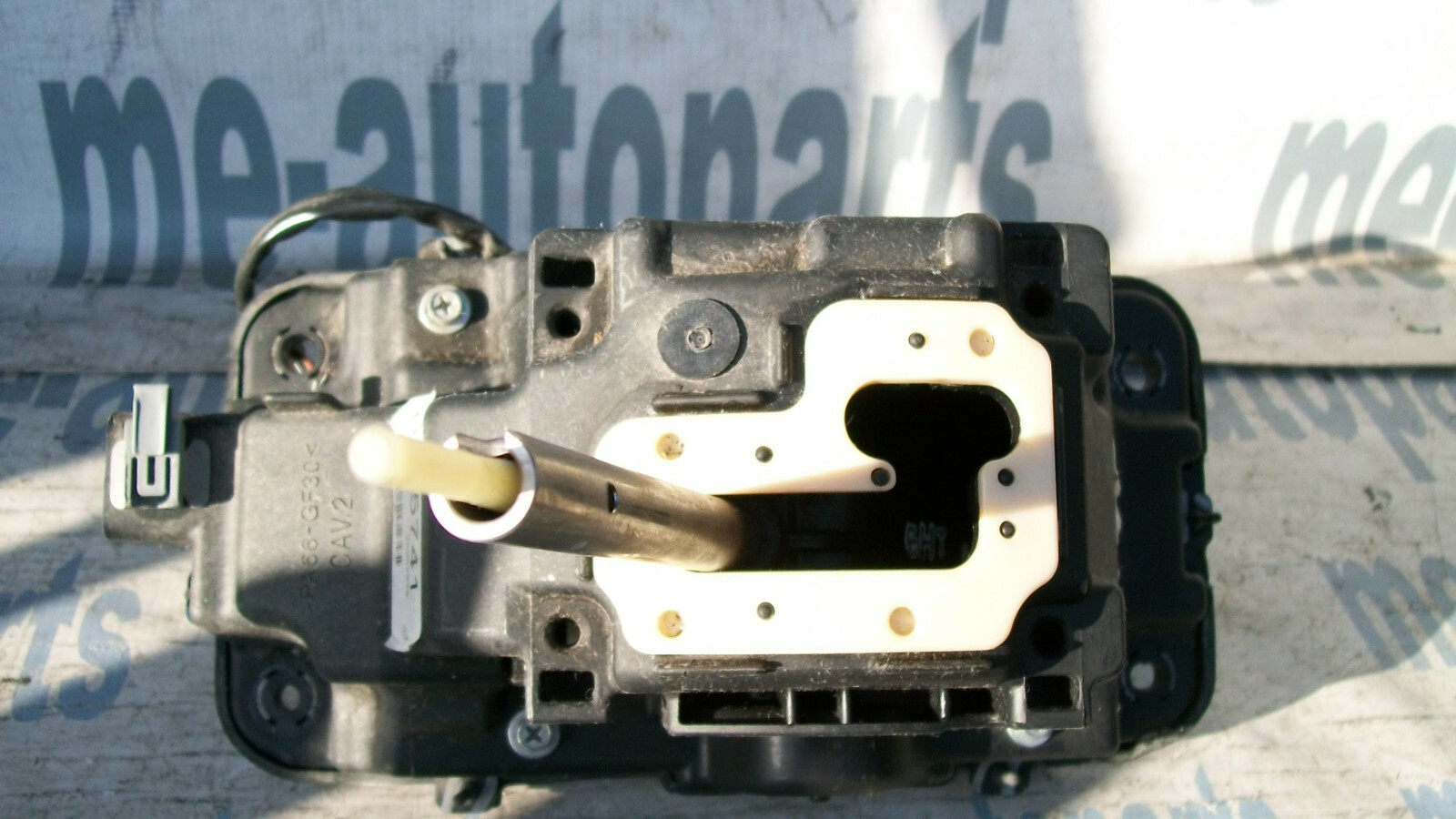 SOME 20082013 CADILLAC CTS OEM AUTO TRANSMISSION SHIFTER ASSEMBLY