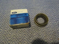 NOS FORD DRIVE AXLE SHAFT TUBE SEAL DANA SPICER 620216 D8TZ-3254-C SKF13168 