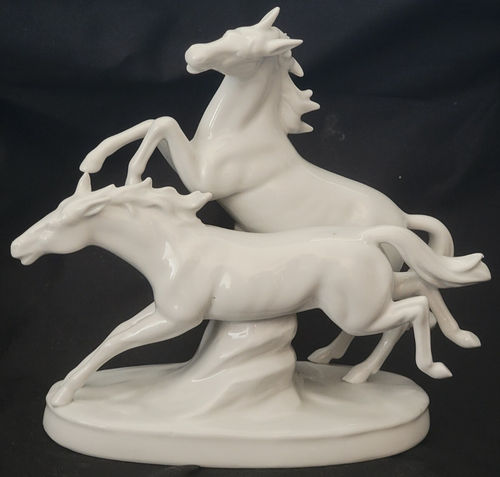 Vintage MCM Carl Scheidig Germany White Porcelain Wild Horses Statue 7.5" H x 8" - Picture 8 of 12