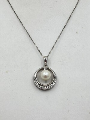 Alwand Vahan AV 10k White Gold Diamond & Pearl 3/4  Pendant 18  Necklace 2.1g