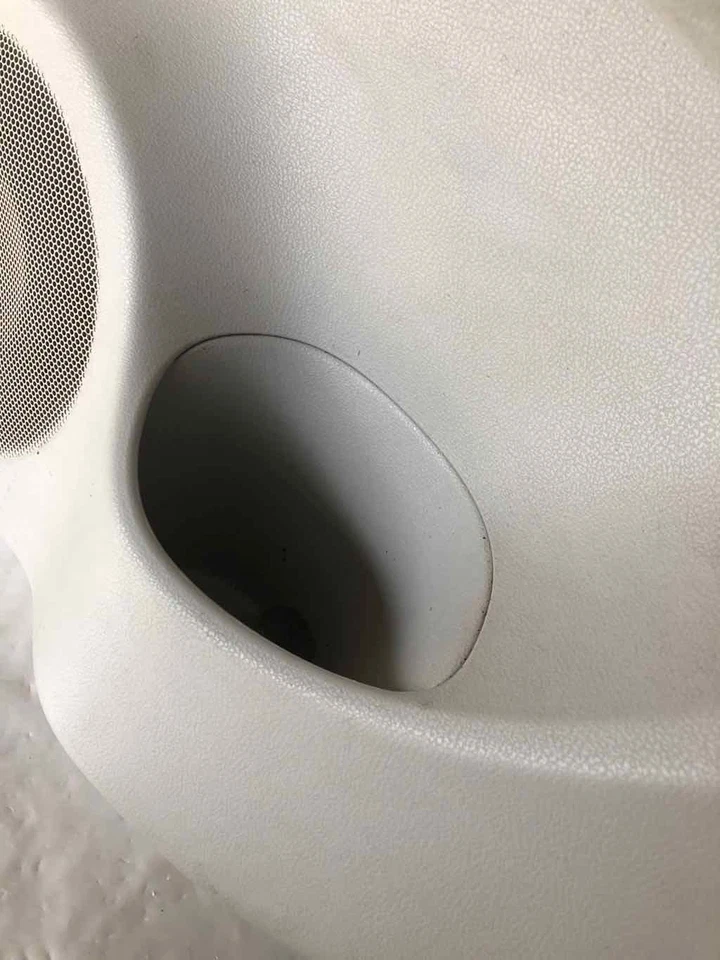 2011 - 2012 NISSAN LEAF 4-Door Rear Inner Door Trim Panel Right Passenger Side - Image 3 of 4