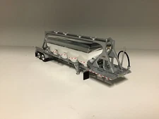 CHROME DCP 1/64  J&L 4 BAY PNEUMATIC TRAILER