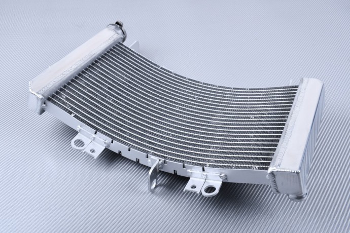 Radiateur eau Suzuki Hayabusa 1340 GSX-R piece rechange moto 2008-2018