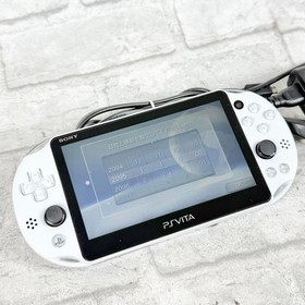 Excellent  SONY PS Vita PCH-2000 Console White w/charger