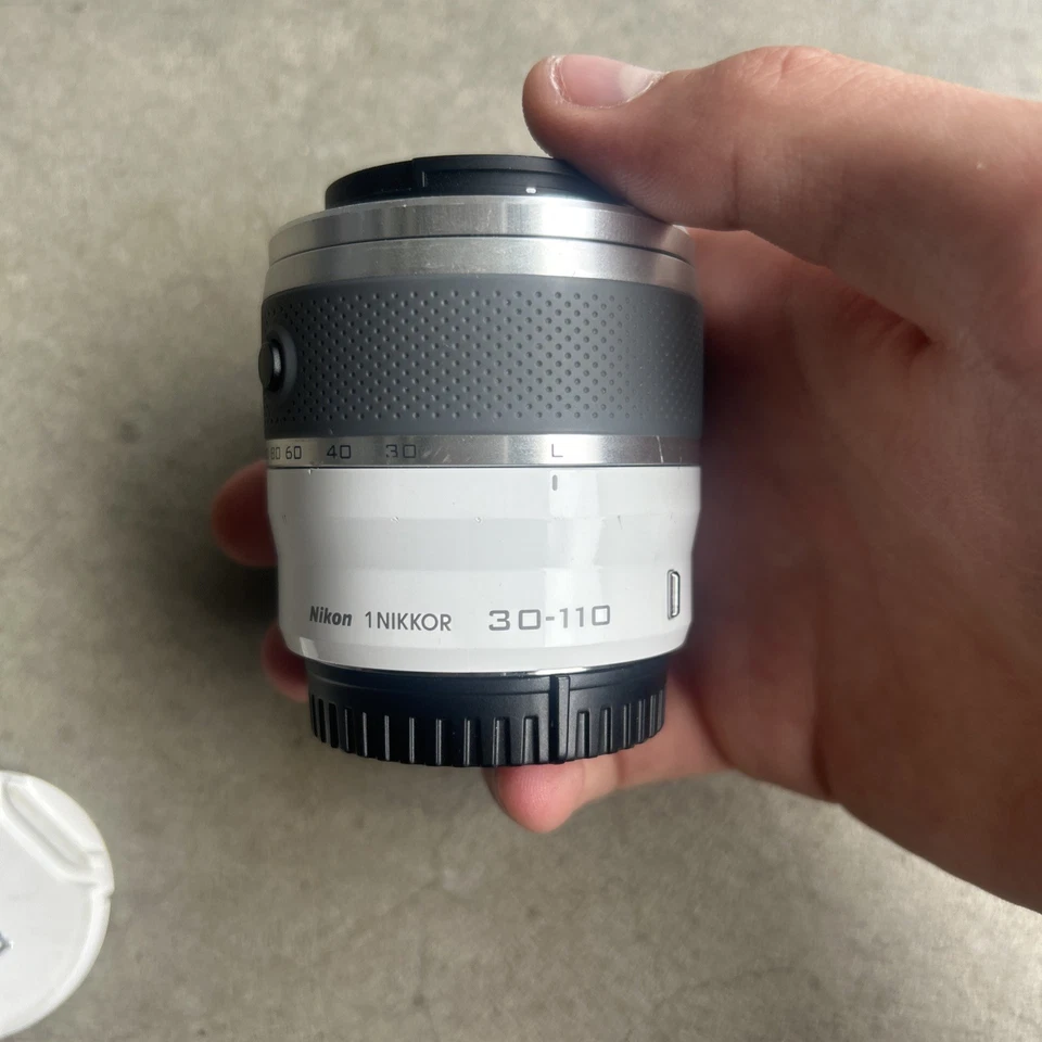 Nikon Camera Lens VR Nikkor 1 30-110mm F3.8-5.6 Telephoto Zoom Lens White - Image 3 of 4