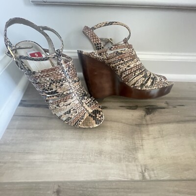Steve Madden Womens Brown Snake Print Wedge Sandals Size