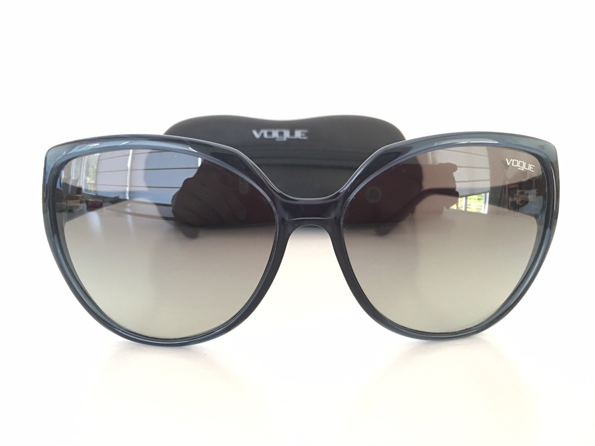 NWOT VOGUE sunglasses Vogue Eyewear VO2606S Sunglasses | LensCrafters main image 3