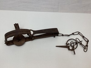 Trap Steel Animal Vintage Victor 3” Jaws Single Spring