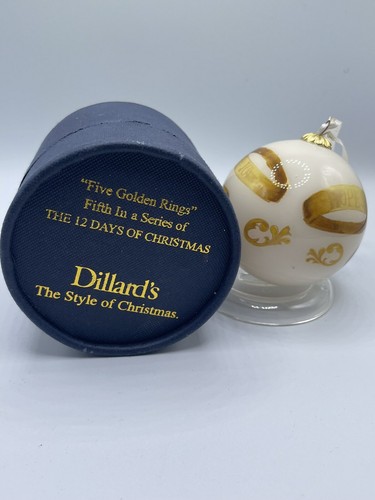 Dillard's 12 Days of Christmas Ornament 5 GOLDEN RINGS 2011 Glass Painted - Afbeelding 5 van 6