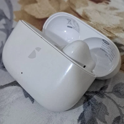 Samsung Galaxy Buds2 Pro White Bluetooth Noise Cancelling Earbuds + Case + Box