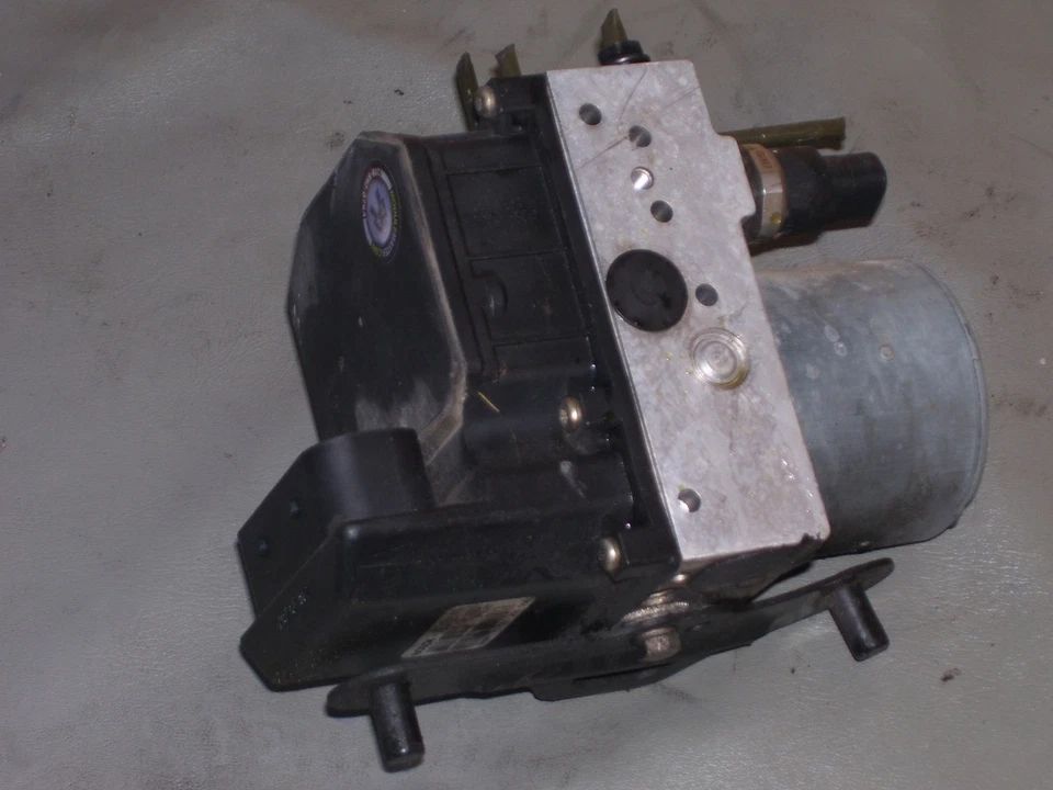 OEM 2002 BMW 745i ABS bomba de freno antibloqueo módulo de control unidad 0265225007 Foto 2 de 4