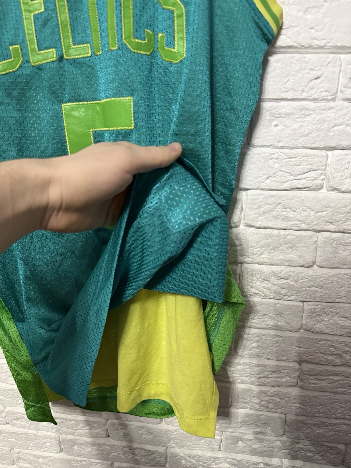 Rare Adidas Boston Celtics Kevin Garnett #5 11/12 Jersey Tank Retro Neon NBA SzM thumbnail 8