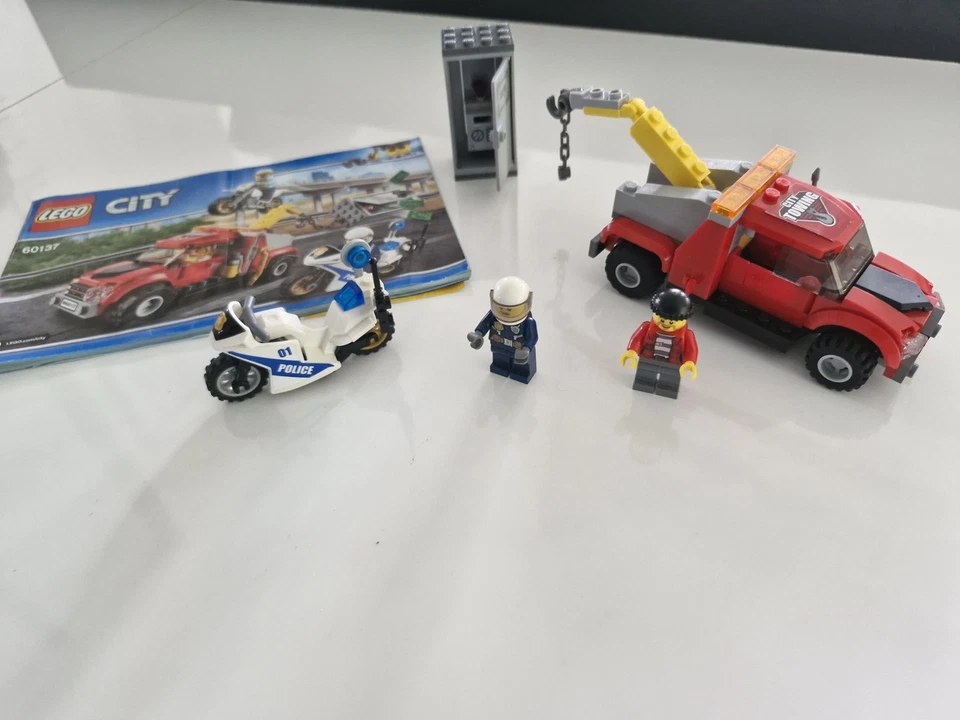 LEGO City 60137 Tow Truck Trouble, photo 1 sur 5