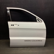 2011-2022 Jeep Grand Cherokee Front Door Rh Oem
