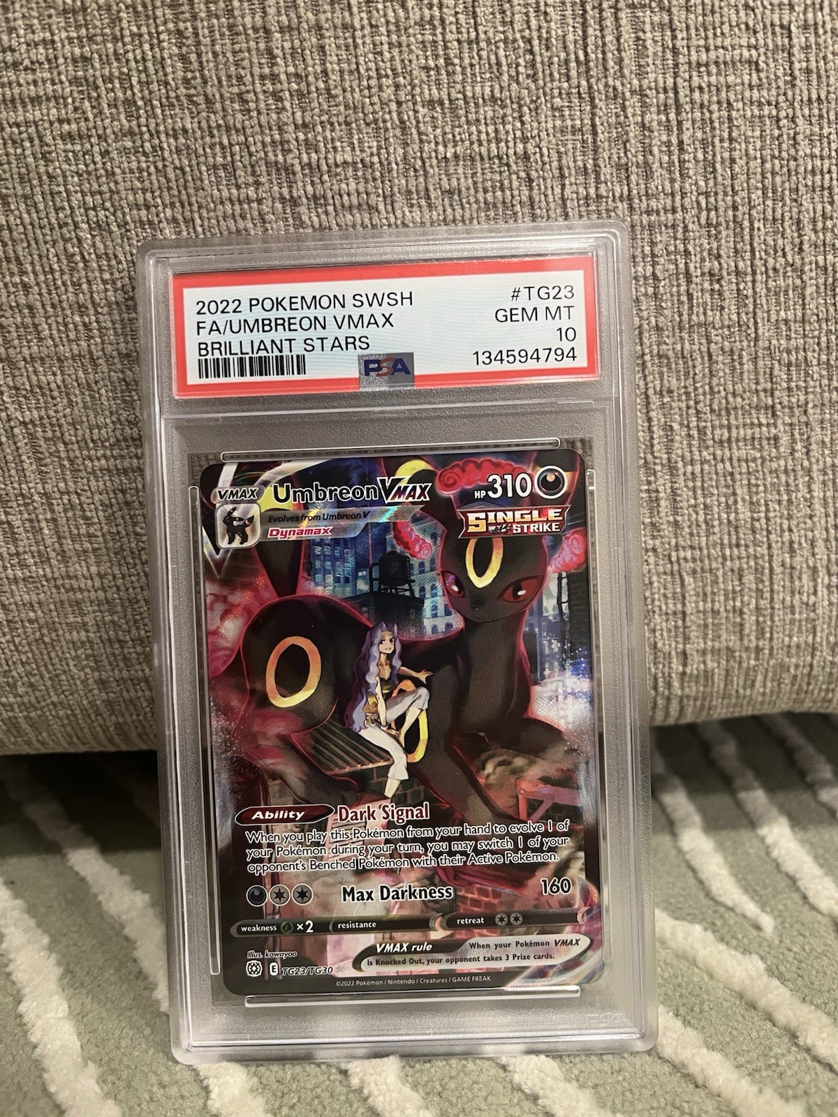 Pokemon TCG Umbreon VMAX TG23/TG30 Brilliant Stars Full Art Rare PSA 10