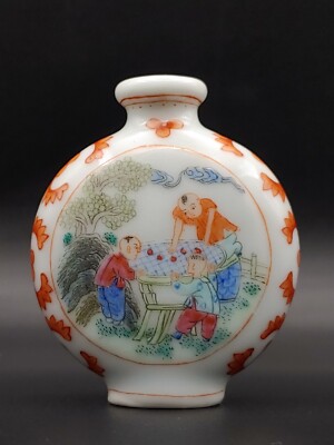 乾隆粉彩瓷开光人物鼻烟壶18th C Chinese Qianlong Famille Rose