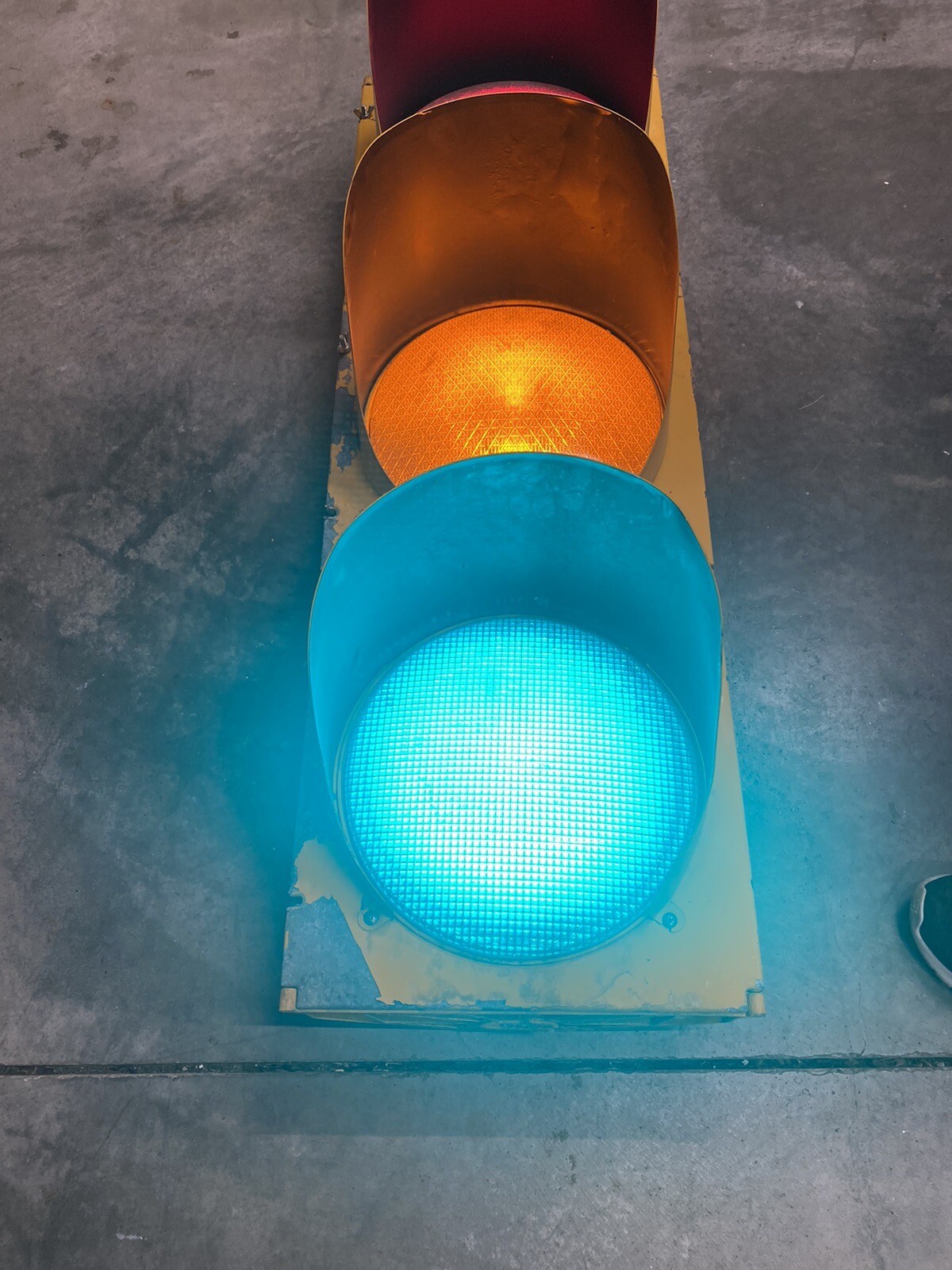 Vintage/Antique Retired Signal Traffic Signal Stoplight 42" Tall Paint Flaking eBay