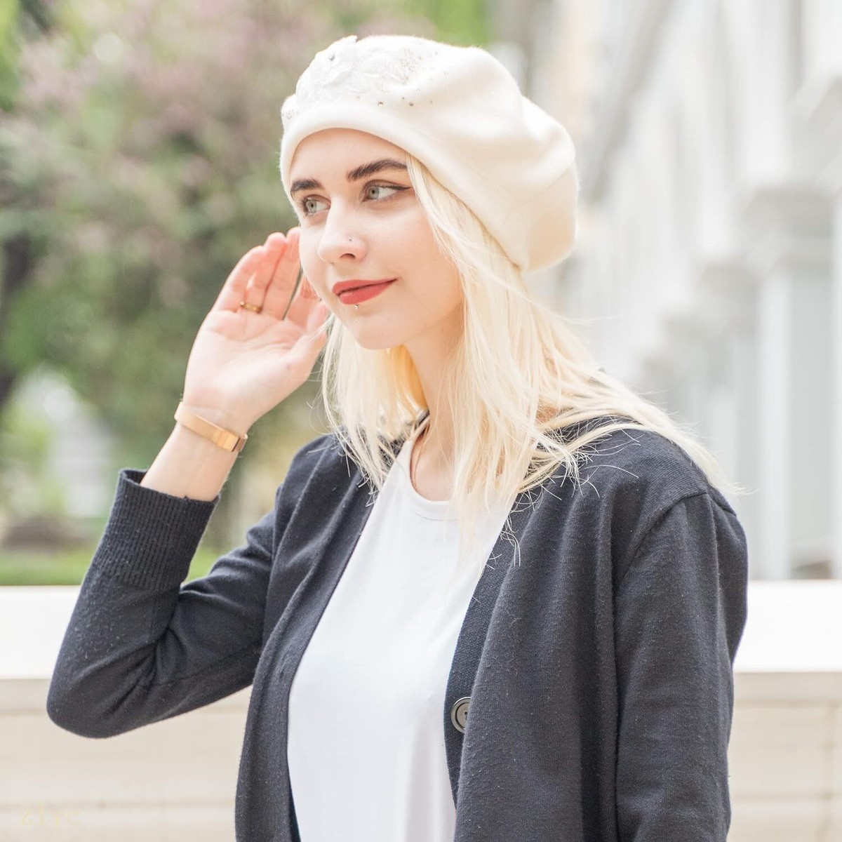 ZLYC Womens French Beret hat, Reversible Solid Color 
