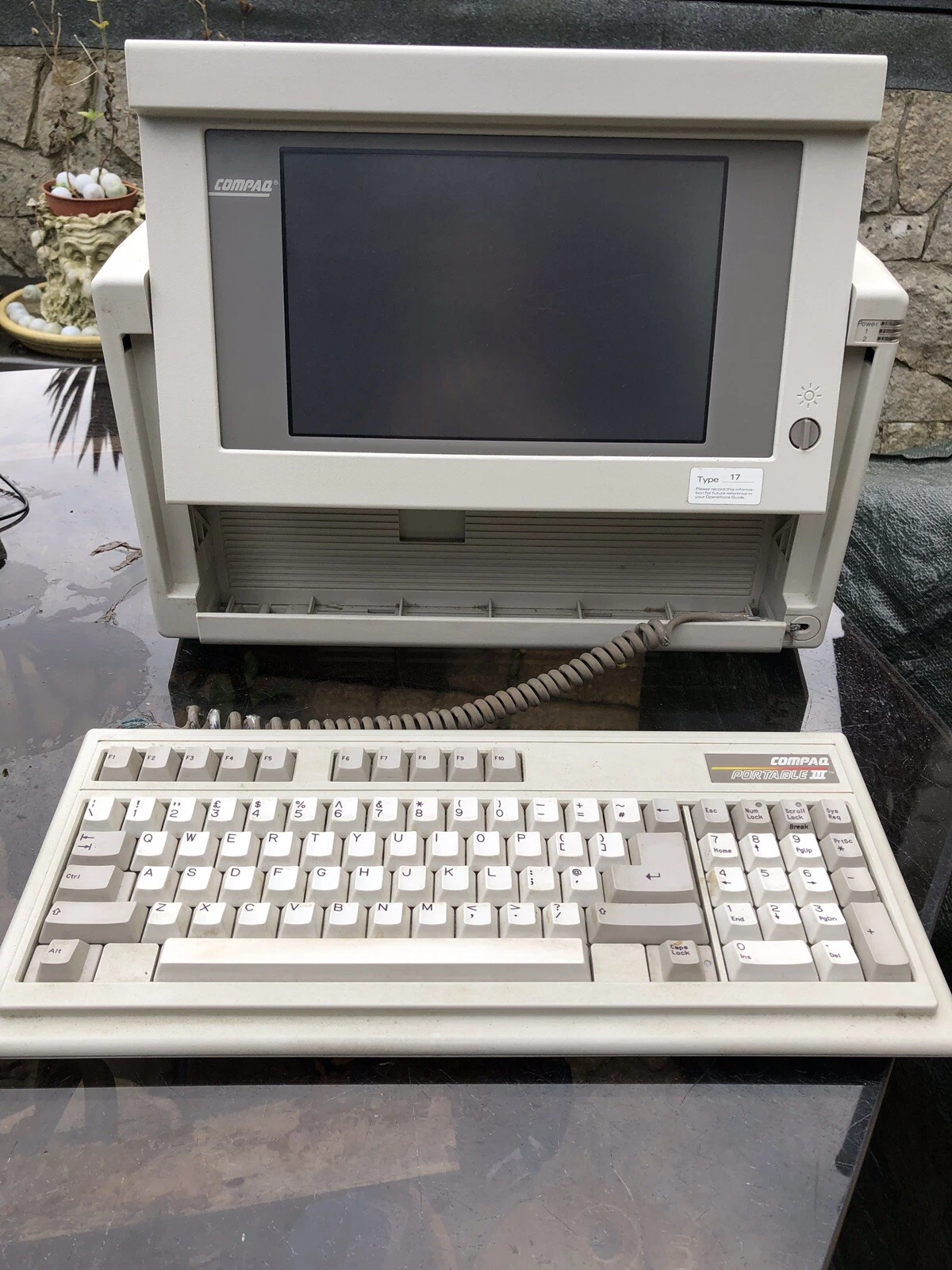 Vintage Compaq Portable III Computer Model 2660 - 画像1/1