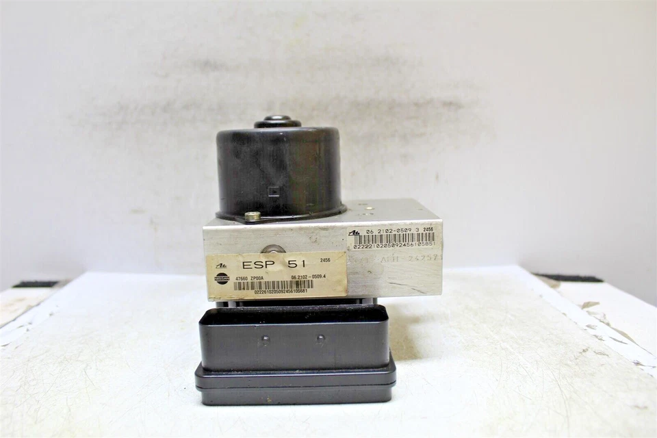 Módulo bomba freno antibloqueo ABS 47660ZP00A Nissan Pathfinder 2005-07 14o2 860 Foto 4 de 4