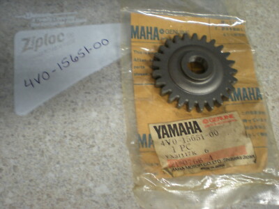 NOS OEM Yamaha Spocket Idle Gear 25T 1981-1992 YZ50 YZ80 4V0-15651