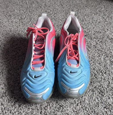 Nike Air Max 720 Low Top Lace-Up Athletic Sneakers Blue/Pink Gradient