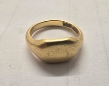 18ct Gold Signet Ring | Size H 1/2–I | Stamped 18CT | Yellow Gold