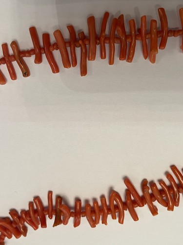 EDWARDIAN or ART DECO SALMON RED GRADUATED BRANCH TWIG CORAL NECKLACE WEIGHT 29g - Picture 9 of 10