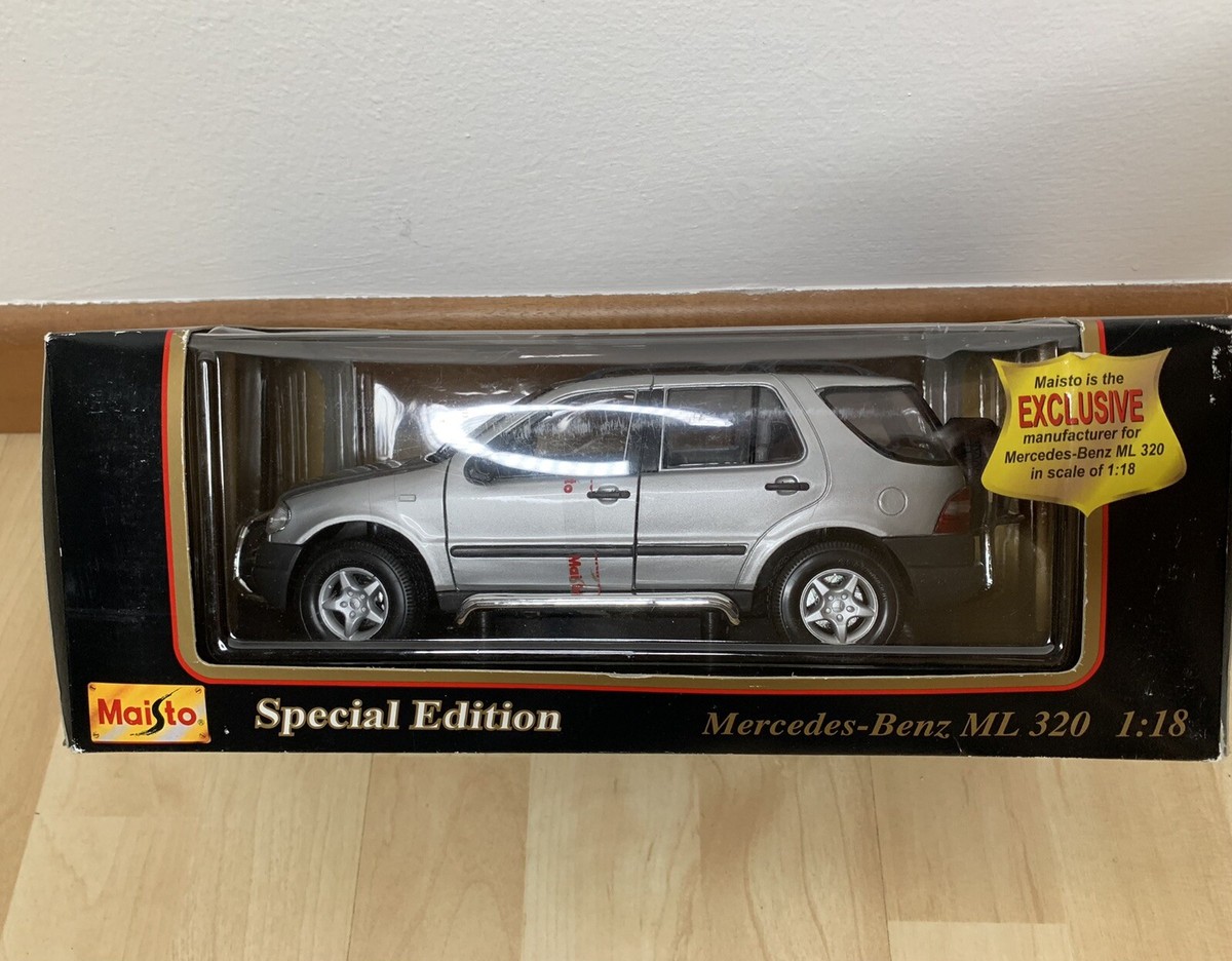 ミニカー Maisto Mercedes-Benz ML320 1/18 1/18 Scale 1997 Mercedes-benz Ml320 Diecast Model W163 SUV